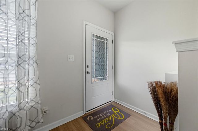 1500 Auckland CT, Newport News, VA 23608