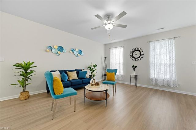 1500 Auckland CT, Newport News, VA 23608