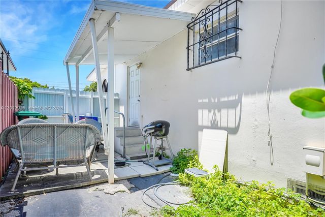 201 NW 25th Ave, Miami, FL 33125