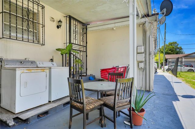 201 NW 25th Ave, Miami, FL 33125