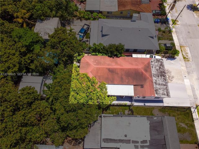 201 NW 25th Ave, Miami, FL 33125
