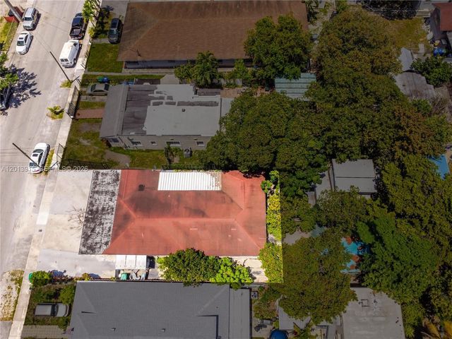 201 NW 25th Ave, Miami, FL 33125