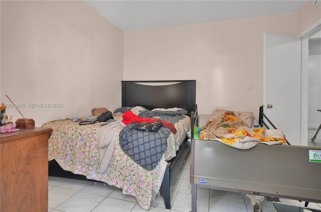 201 NW 25th Ave, Miami, FL 33125