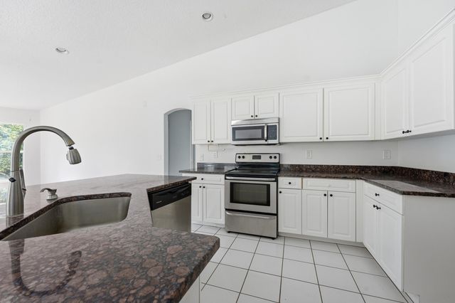 2376 Fawn Drive, Loxahatchee, FL 33470