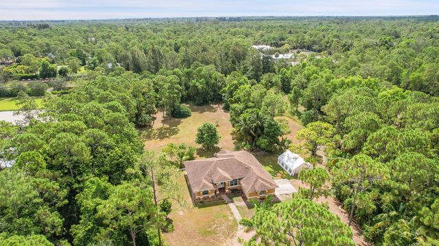 2376 Fawn Drive, Loxahatchee, FL 33470