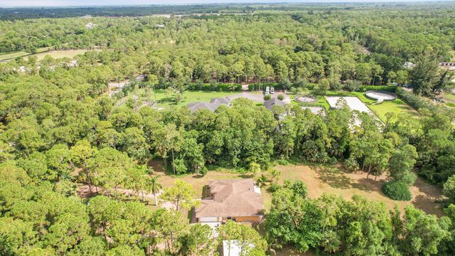 2376 Fawn Drive, Loxahatchee, FL 33470