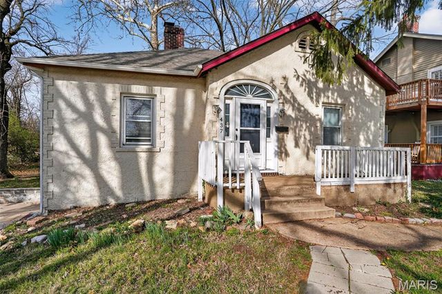 437 S Clark Avenue, St Louis, MO 63135