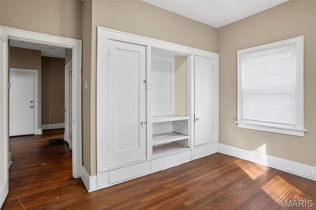 437 S Clark Avenue, St Louis, MO 63135