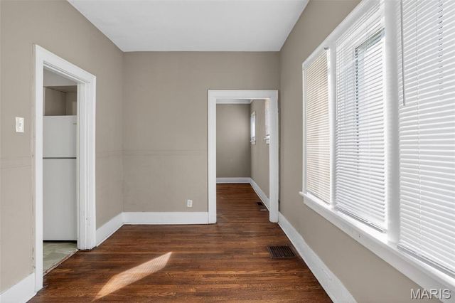 437 S Clark Avenue, St Louis, MO 63135