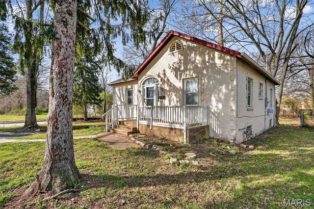 437 S Clark Avenue, St Louis, MO 63135