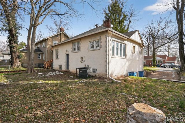 437 S Clark Avenue, St Louis, MO 63135