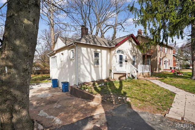 437 S Clark Avenue, St Louis, MO 63135