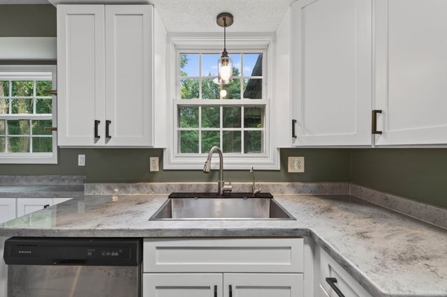 474 Bamburg Dr, Clarksville, TN 37040