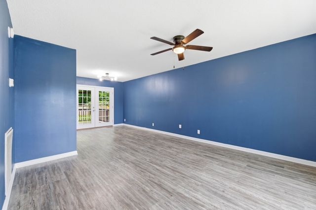 474 Bamburg Dr, Clarksville, TN 37040