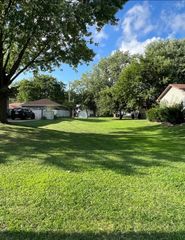 2741 41st Street, Highland, IN 46322