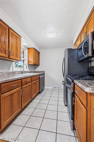 4501 Orchard Dale Drive NW, Canton, OH 44709