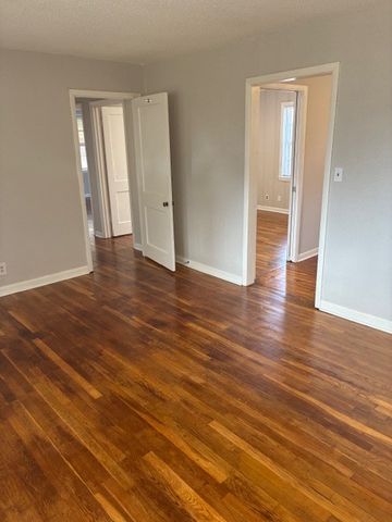 3800 Tigerbelle Dr, Nashville, TN 37209