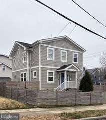 2201 TAYLOR ST NE, Washington, DC 20018