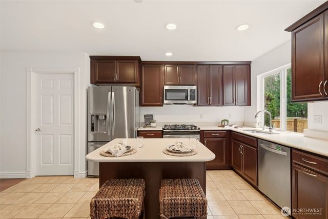 2839 Hyland Street, Dupont, WA 98327