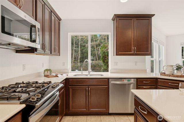 2839 Hyland Street, Dupont, WA 98327