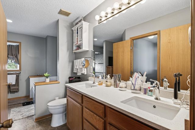 2553 11th Avenue, Anoka, MN 55303