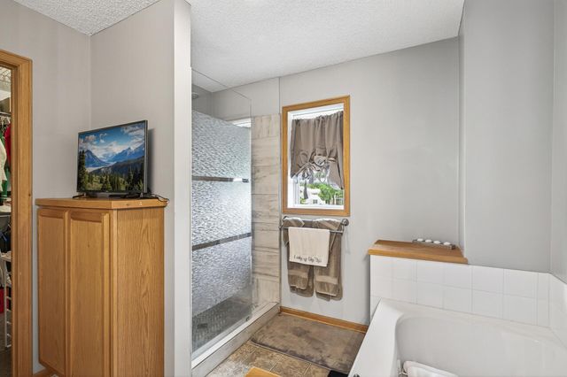 2553 11th Avenue, Anoka, MN 55303