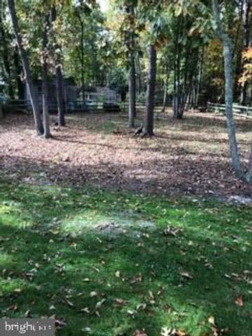 1 DEWBERRY CT, Medford, NJ 08055