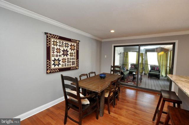 1 DEWBERRY CT, Medford, NJ 08055