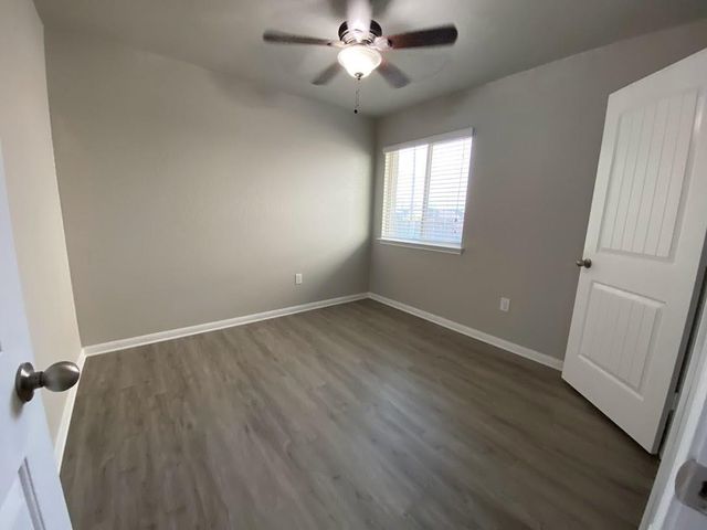 228 Avalanche Ave, Georgetown, TX 78626