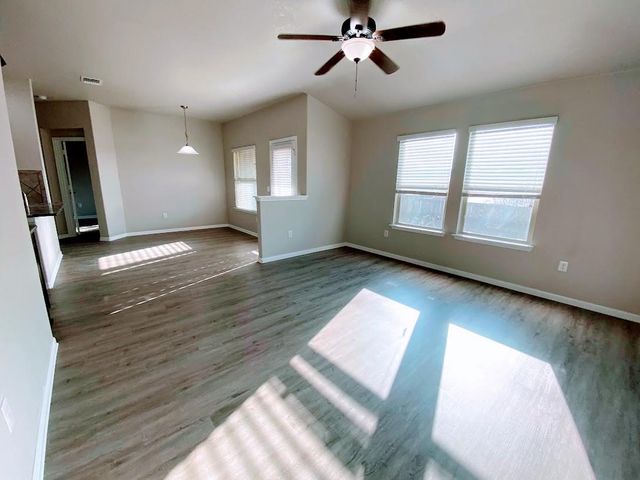 228 Avalanche Ave, Georgetown, TX 78626
