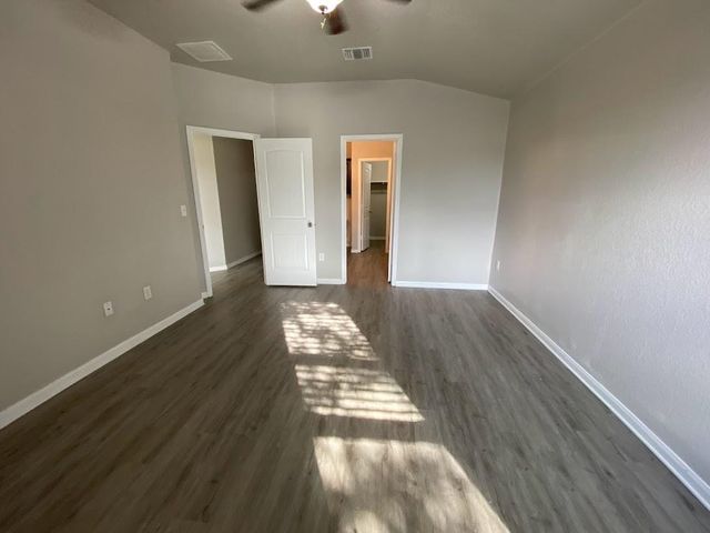228 Avalanche Ave, Georgetown, TX 78626