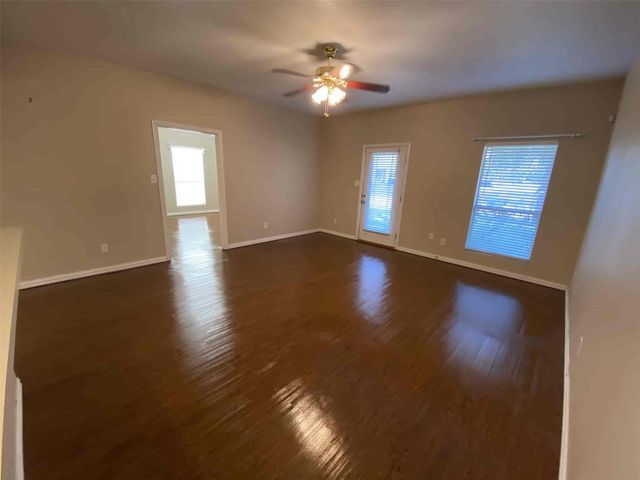 300 E Main Street, Lancaster, TX 75146