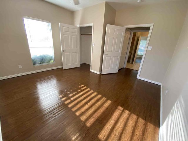 300 E Main Street, Lancaster, TX 75146