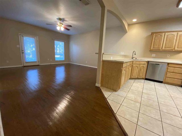 300 E Main Street, Lancaster, TX 75146