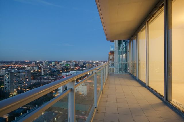 2900 Mckinnon Street 2404, Dallas, TX 75201