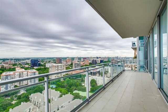 2900 Mckinnon Street 2404, Dallas, TX 75201
