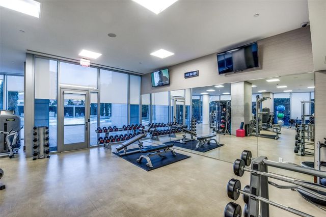 2900 Mckinnon Street 2404, Dallas, TX 75201