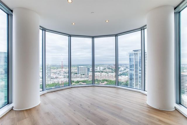 2900 Mckinnon Street 2404, Dallas, TX 75201