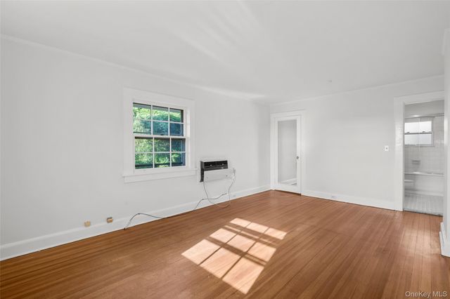 11 Wyndham Road, Scarsdale, NY 10583
