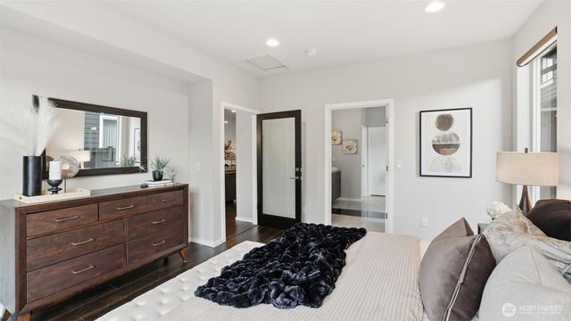 23623 SE 248th Place, Maple Valley, WA 98038