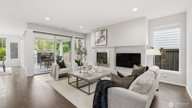 23623 SE 248th Place, Maple Valley, WA 98038