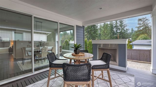 23623 SE 248th Place, Maple Valley, WA 98038