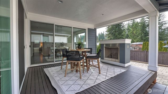 23623 SE 248th Place, Maple Valley, WA 98038