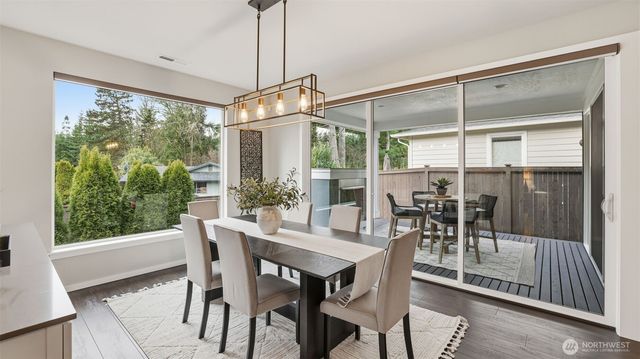 23623 SE 248th Place, Maple Valley, WA 98038