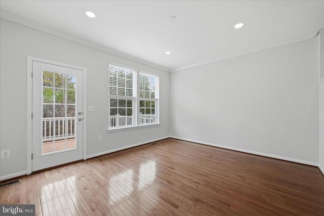 8206 HERITAGE CROSSING CT, Manassas, VA 20109