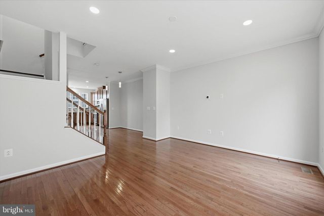 8206 HERITAGE CROSSING CT, Manassas, VA 20109