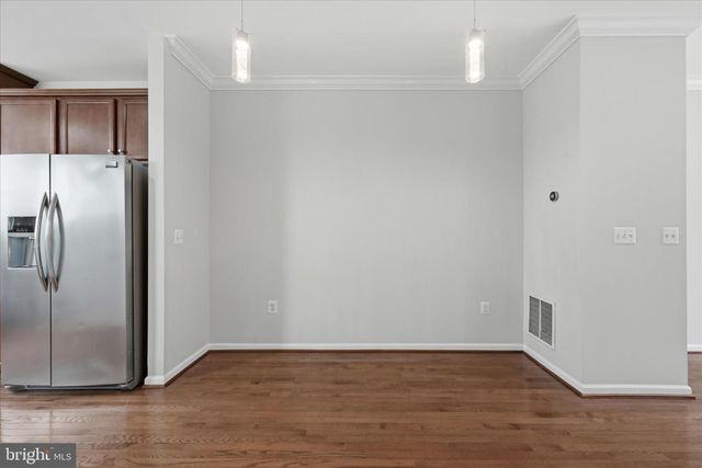 8206 HERITAGE CROSSING CT, Manassas, VA 20109