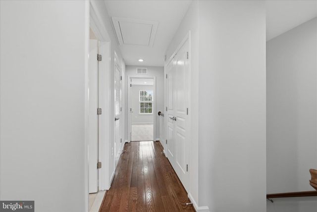 8206 HERITAGE CROSSING CT, Manassas, VA 20109