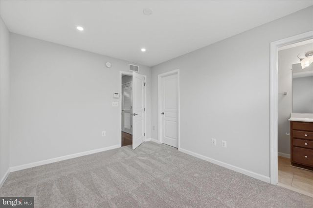 8206 HERITAGE CROSSING CT, Manassas, VA 20109