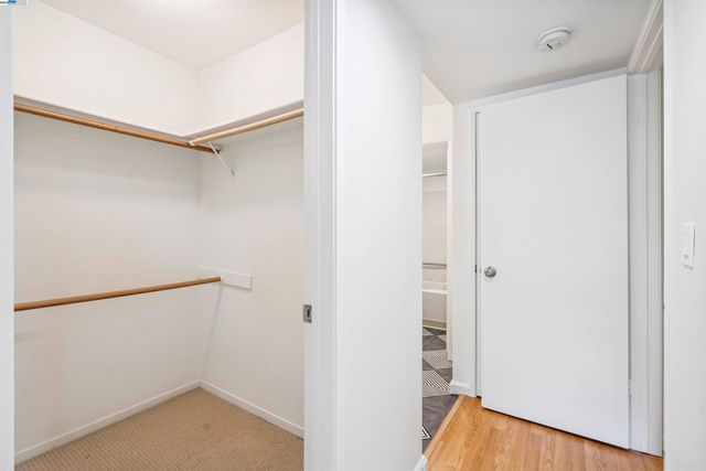 760 Canyon Oaks Dr D, Oakland, CA 94605